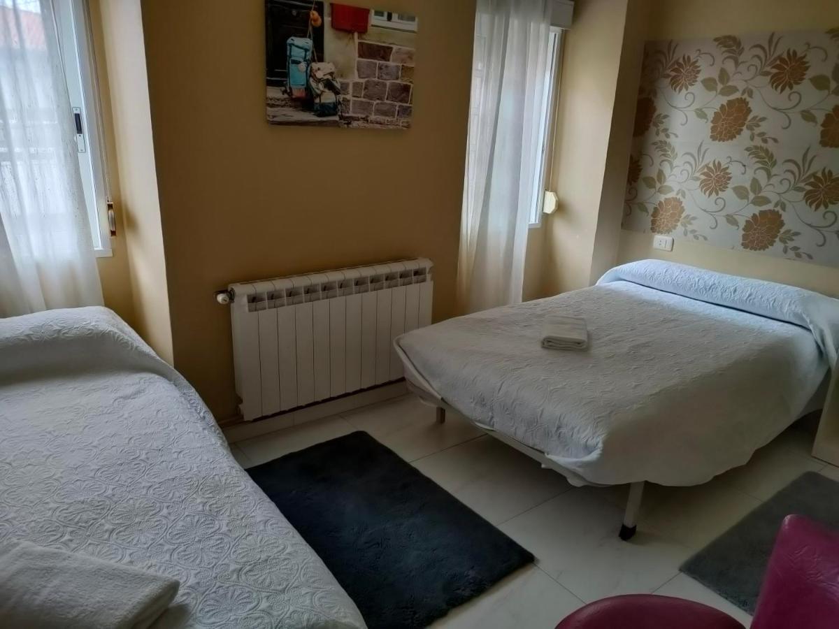 Pension Mar De Rosa Villanueva De Arosa Εξωτερικό φωτογραφία